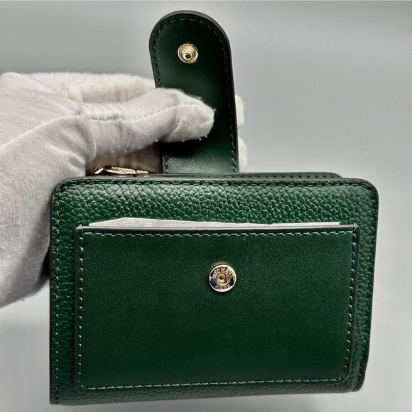 Michael Kors Charm Small Tab Compact Pocket Wallet Bosco Green Leather *READ* - Picture 8 of 16